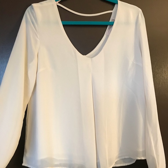 Forever 21 Tops - Forever 21 beige flowy top - size XS